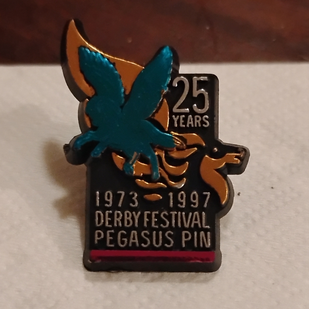 Kentucky Derby pin
